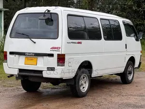 Isuzu Fargo 1993 Van (Used)