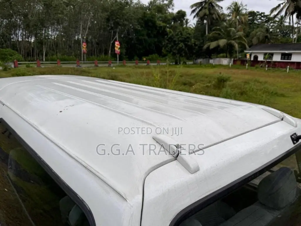 Isuzu Fargo 1993 Van (Used)