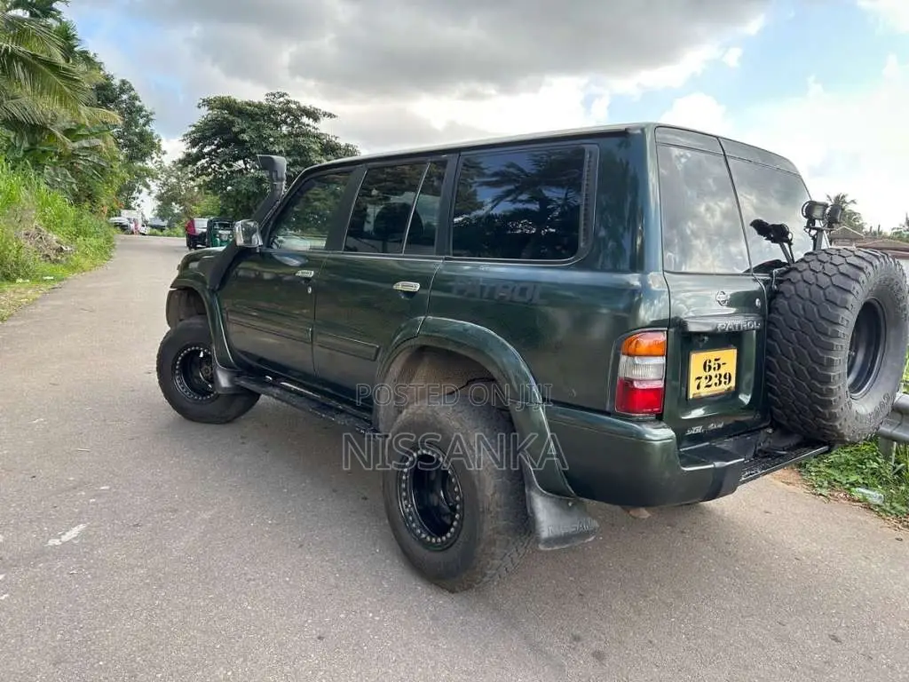 Nissan Patrol 1999 SUV (Used)