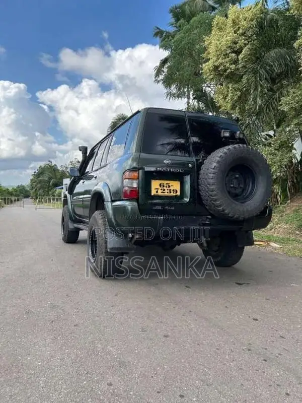 Nissan Patrol 1999 SUV (Used)