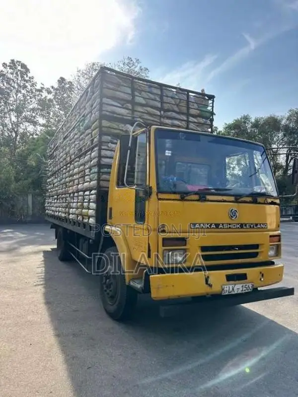 Ashok-Leyland E Comet 1112 2012 Lorry (Used)
