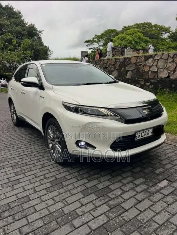 Toyota Harrier Premium 2014 SUV (Used)