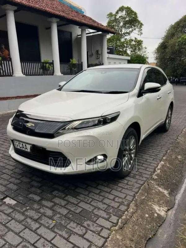 Toyota Harrier Premium 2014 SUV (Used)