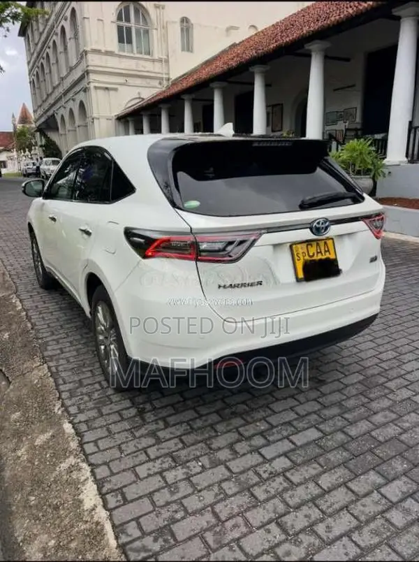 Toyota Harrier Premium 2014 SUV (Used)