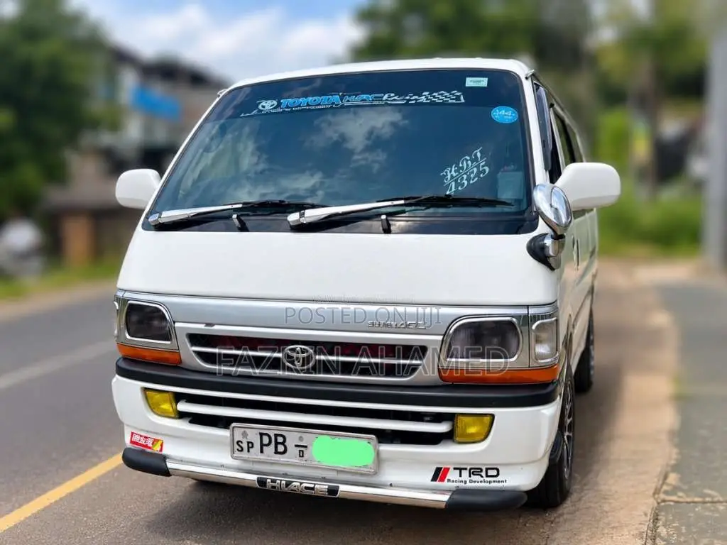 Toyota Dolphin LH172 2002 Van (Used)