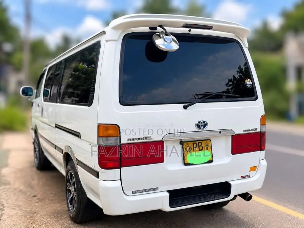 Toyota Dolphin LH172 2002 Van (Used)
