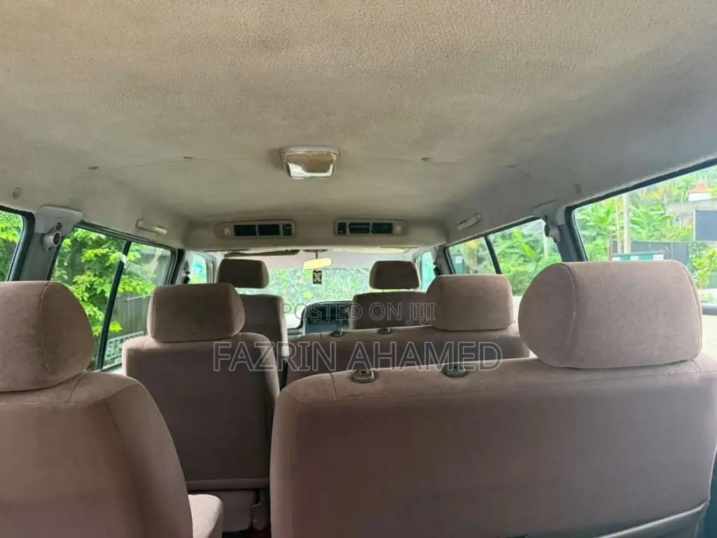 Toyota Dolphin LH172 2002 Van (Used)