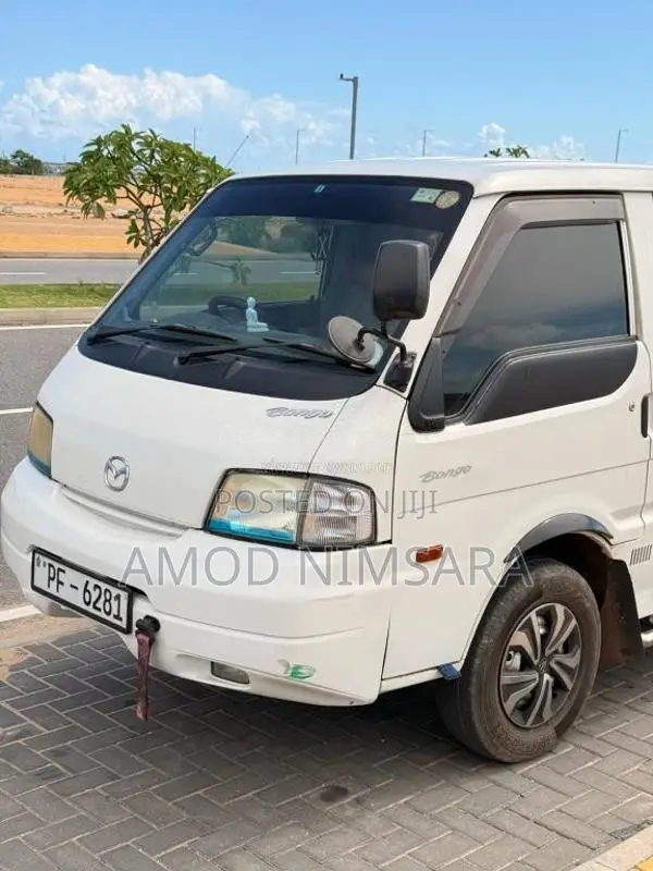 Mazda Bongo 2010 Van (Used)
