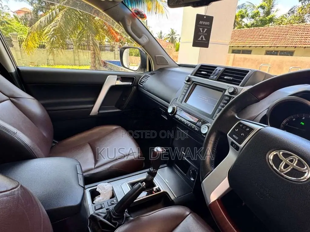 Toyota Prado 2017 SUV (Used)