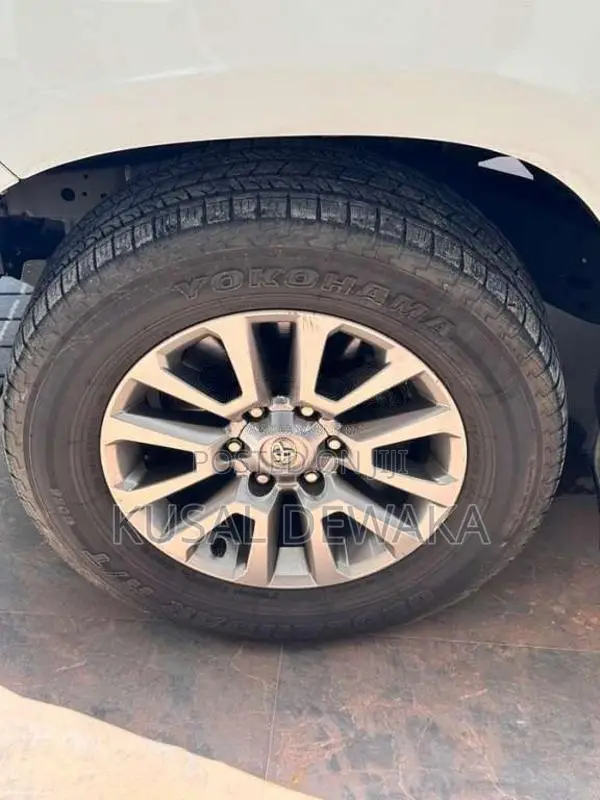 Toyota Prado 2017 SUV (Used)