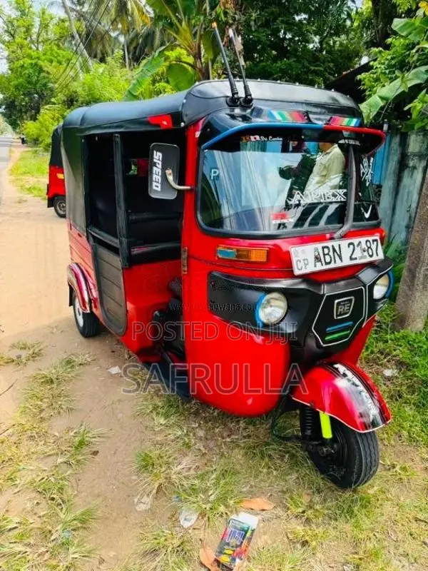 Bajaj RE 2016 Three Wheel (Used)