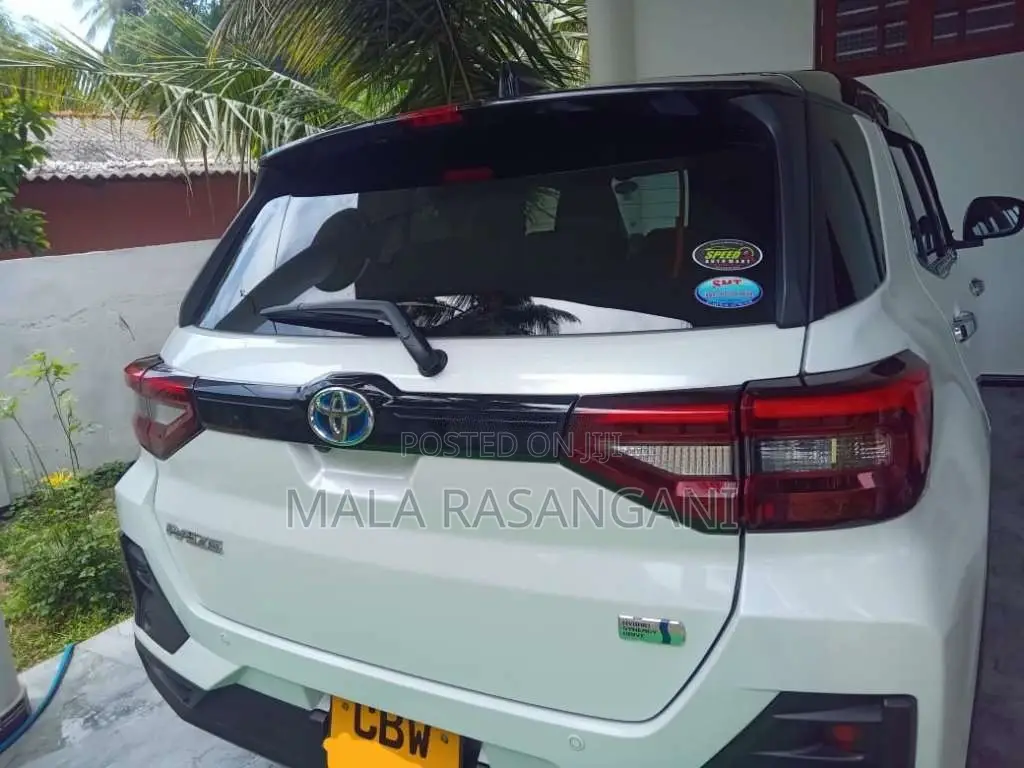 Toyota Raize Z Grade 2025 SUV (Used)