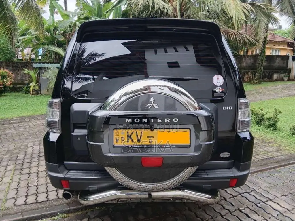 Mitsubishi Montero 2013 SUV (Used)