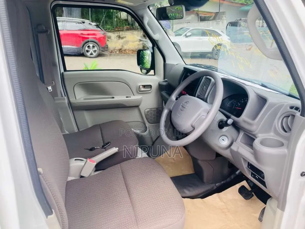 Nissan Clipper 2024 Van (Used)
