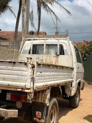 Mitsubishi L300 1986 Lorry (Used)