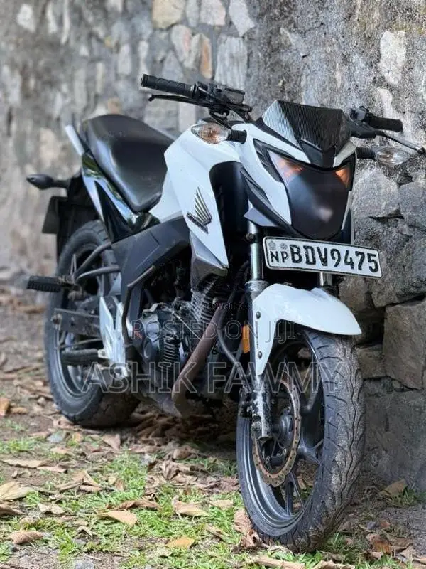 Honda Cb Hornet 2016 Motorbike (Used)