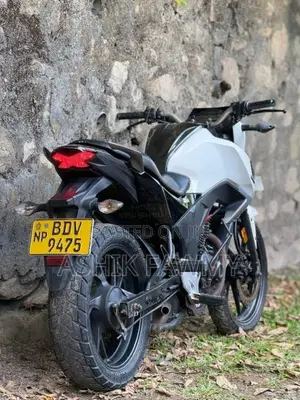 Honda Cb Hornet 2016 Motorbike (Used)