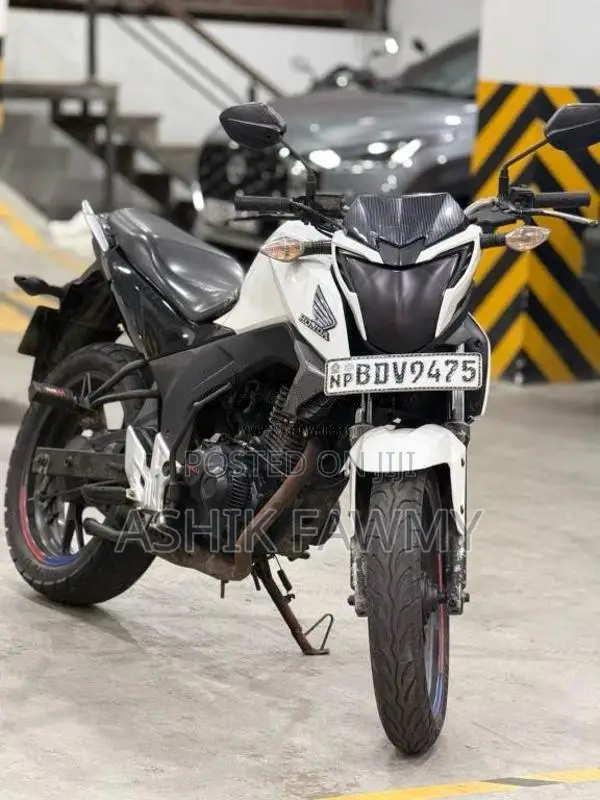 Honda Cb Hornet 2016 Motorbike (Used)