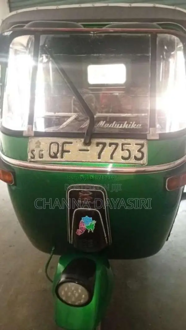 Bajaj 2 Stroke 2006 Three Wheel (Used)