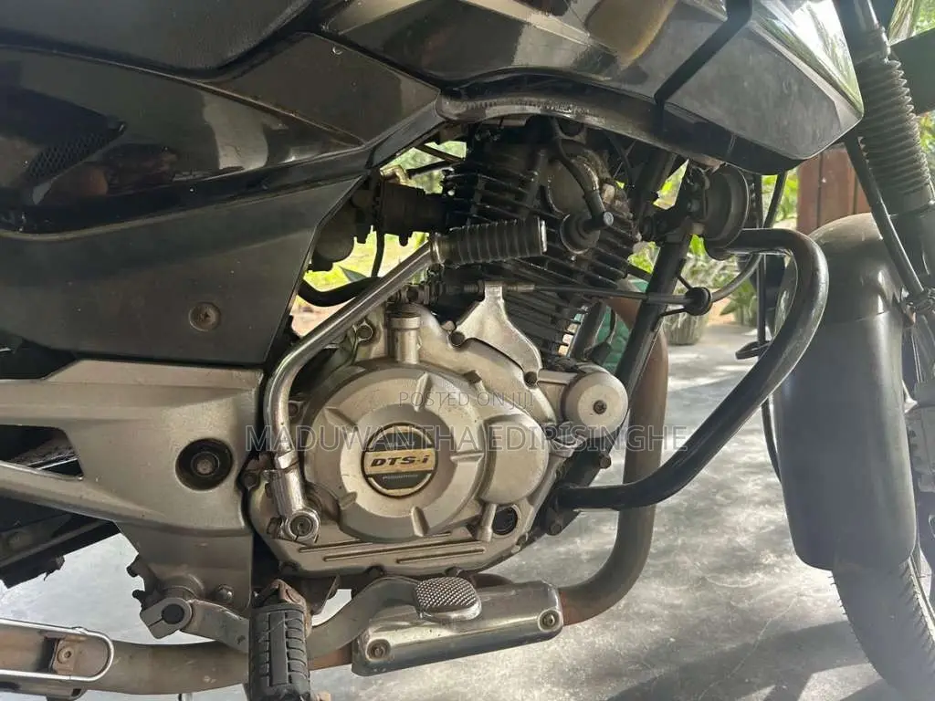 Bajaj Pulsar 150 2016 Motorbike (Used)