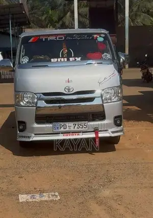 Toyota KDH 2007 Van (Used)