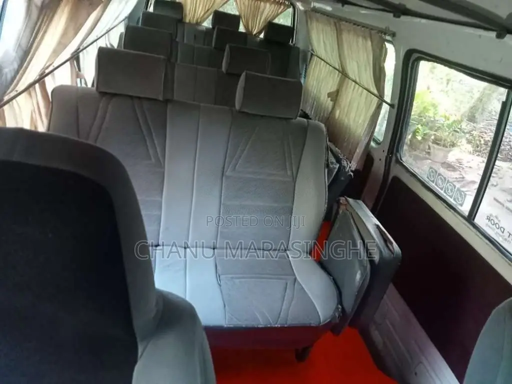 Toyota Shell 1989 Van (Used)