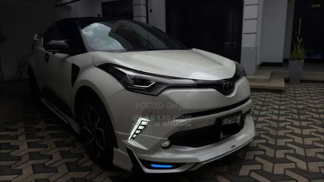 Toyota CHR 2018 SUV (Used)