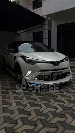 Toyota CHR 2018 SUV (Used)