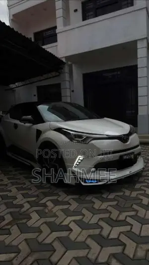 Toyota CHR 2018 SUV (Used)