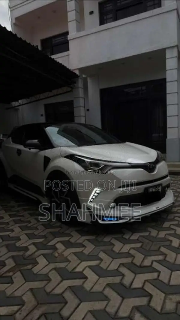 Toyota CHR 2018 SUV (Used)