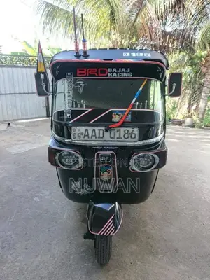 Bajaj 4 stroke 2012 Three Wheel (Used)