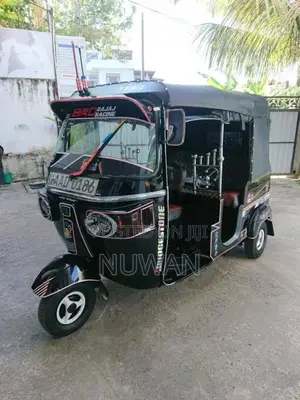 Bajaj 4 stroke 2012 Three Wheel (Used)