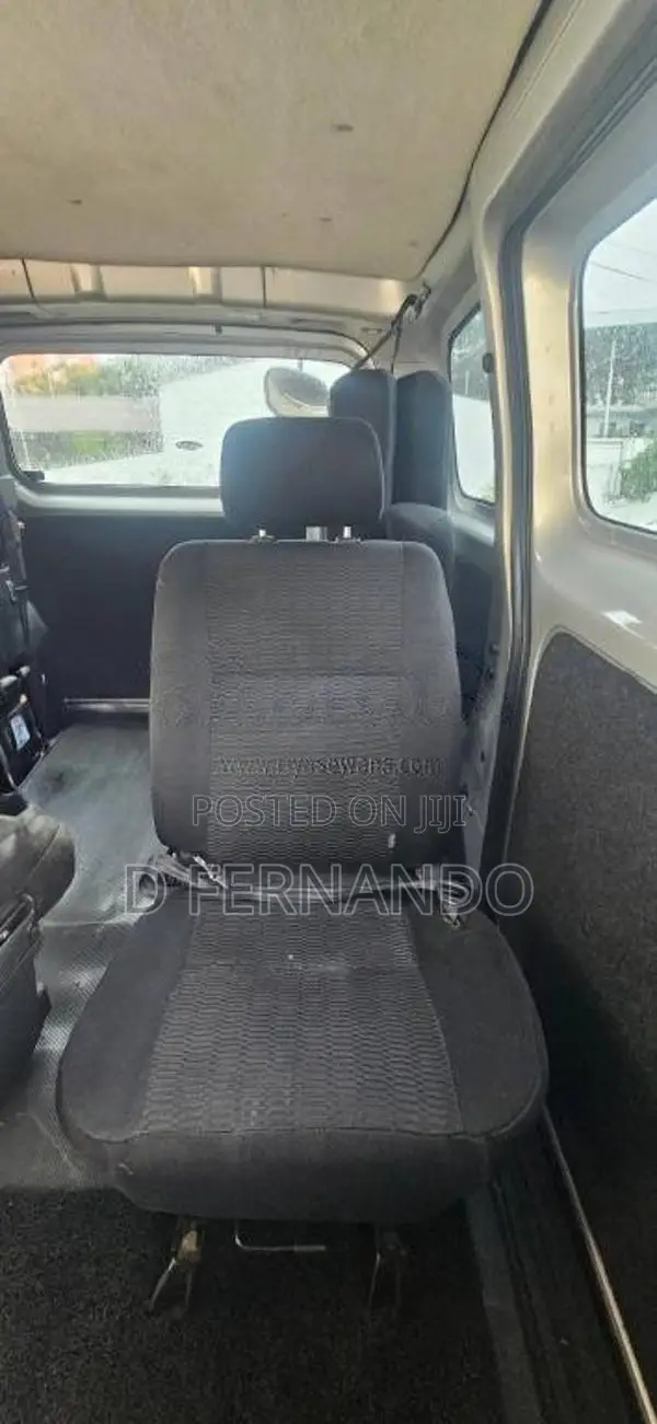 Nissan NV200 2017 Van (Used)