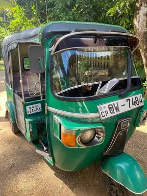 Bajaj 4 Stroke 2010 Three Wheel (Used)