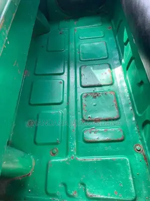 Bajaj 4 Stroke 2010 Three Wheel (Used)
