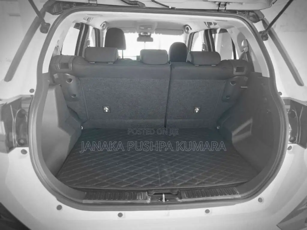Toyota Raize 2025 SUV (Used)