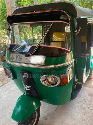 Bajaj 4 Stroke 2010 Three Wheel (Used)