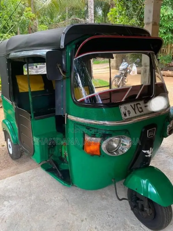 Bajaj 4 Stroke 2010 Three Wheel (Used)