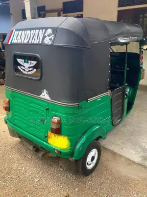 Bajaj 4 Stroke 2010 Three Wheel (Used)