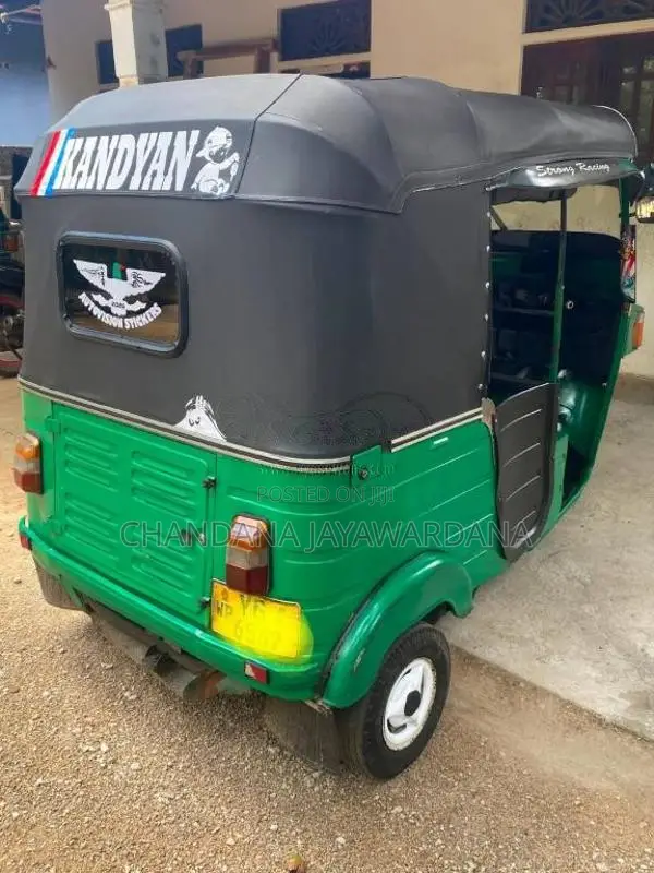 Bajaj 4 Stroke 2010 Three Wheel (Used)