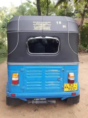 Bajaj RE 205 2012 Three Wheel (Used)