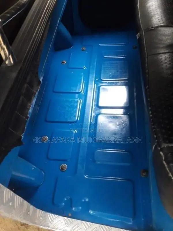 Bajaj RE 205 2012 Three Wheel (Used)