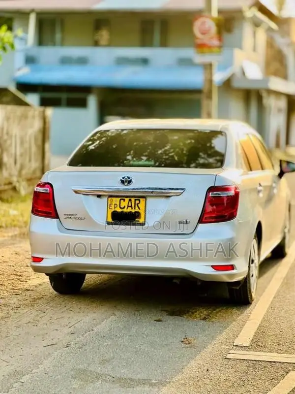 Toyota Axio 2016 Car (Used)