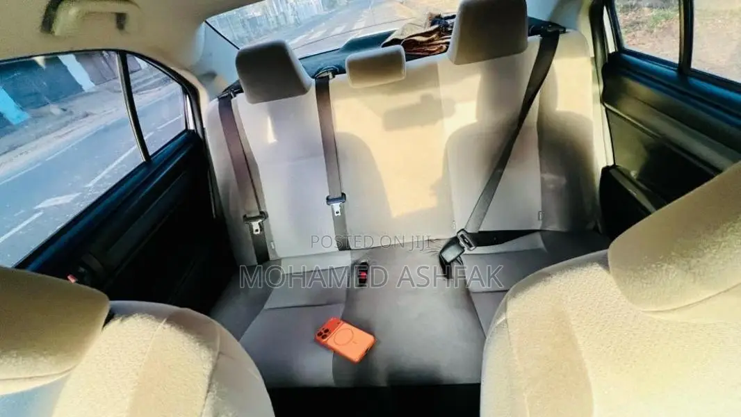 Toyota Axio 2016 Car (Used)