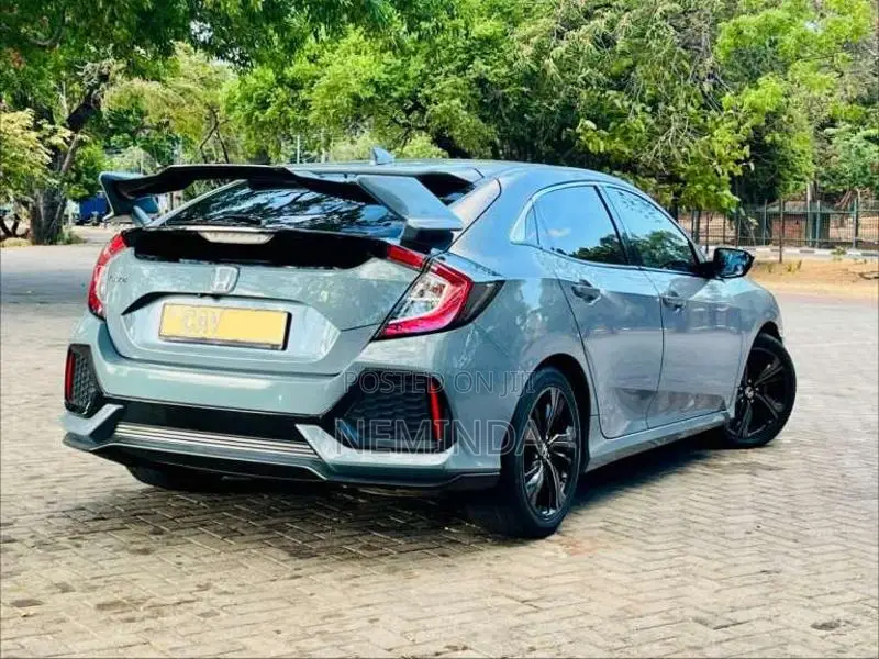 Honda Civic 2017 Car (Used)