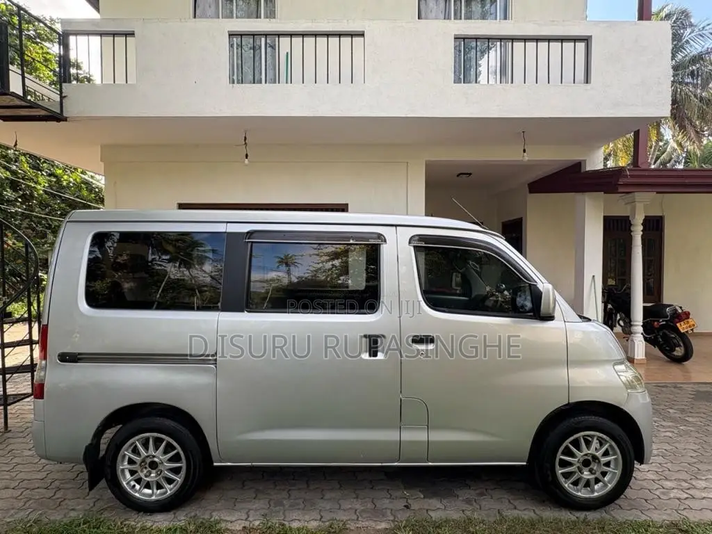 Toyota TownAce S402 2009 Van (Used)