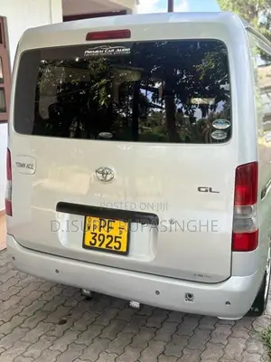 Toyota TownAce S402 2009 Van (Used)