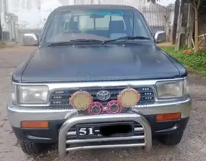 Toyota Hilux LN85 1990 Pickup (Used)