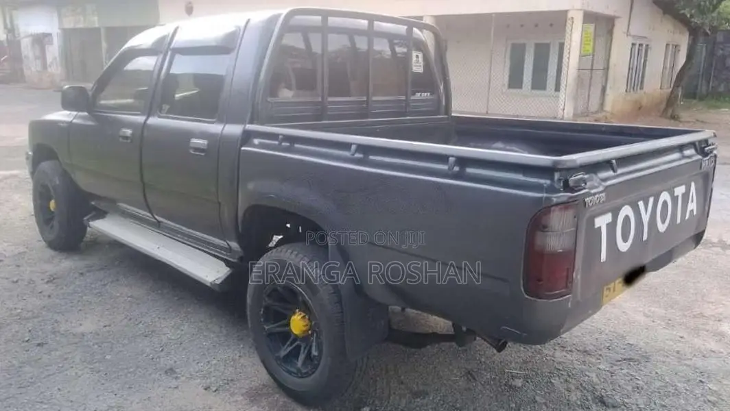 Toyota Hilux LN85 1990 Pickup (Used)