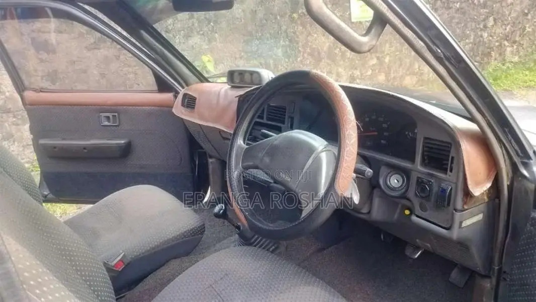 Toyota Hilux LN85 1990 Pickup (Used)